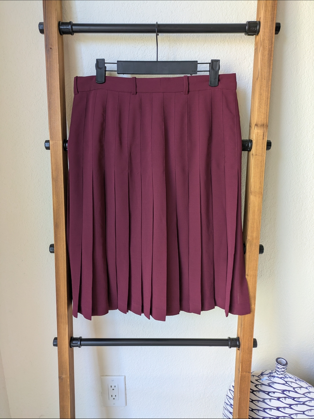 BCBGMaxAzria Burgundy Pleated Skirt